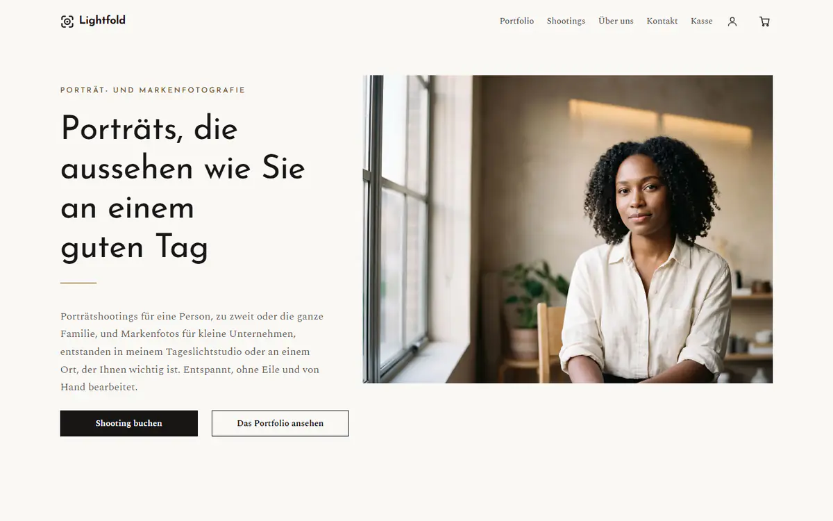 Website-Vorlage für Fotografen auf einem Computer