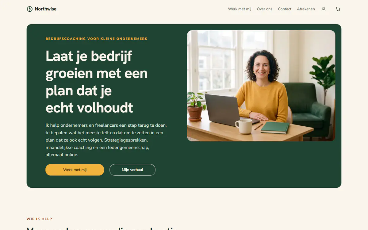 Websitesjabloon voor een businesscoach, op een computer
