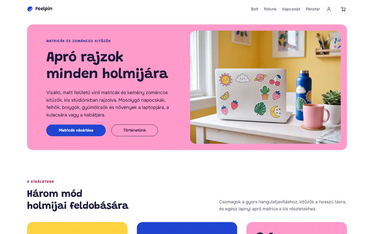 Matrica- és kitűzőbolt webáruház-sablon számítógépen