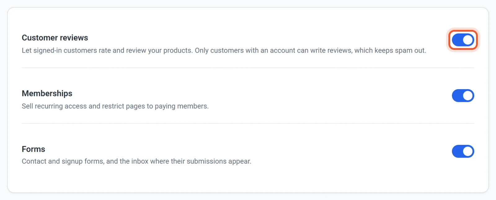 The Features tab with the Customer reviews switch highlighted, above the Memberships and Forms switches
